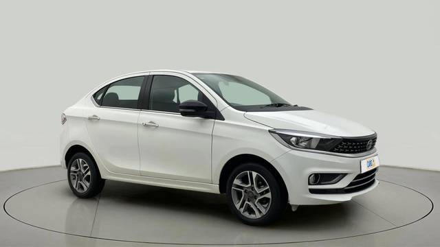 https://images10.gaadi.com/usedcar_image/4589220/original/e22079f59b20a03fd169b8c2839662d0.jpg?imwidth=6400