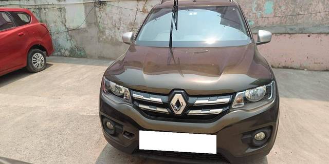 https://images10.gaadi.com/usedcar_image/4589235/original/processed_acfd20180dbb7f29a116bdc76141ea66.jpg?imwidth=6402