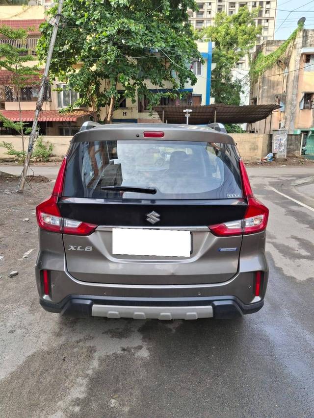 https://images10.gaadi.com/usedcar_image/4589239/original/processed_2a02164cf5f5e6385d13b87e9748f4c5.jpg?imwidth=6402