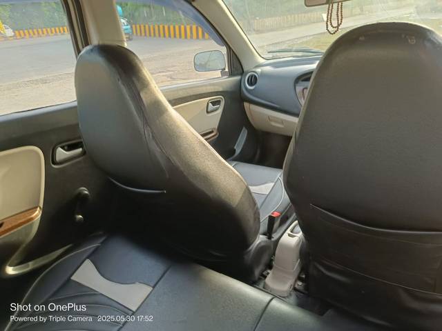 https://images10.gaadi.com/usedcar_image/4589243/original/835e6ded9b9e76336754455ee1bbe122.jpeg?imwidth=6402