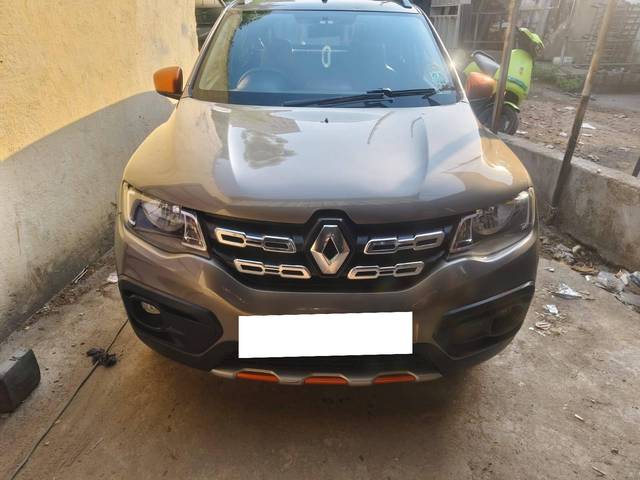 https://images10.gaadi.com/usedcar_image/4589322/original/processed_0b858431d03188b5e512048f660902dd.jpg?imwidth=6402