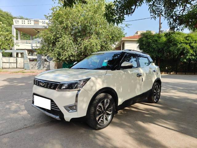 https://images10.gaadi.com/usedcar_image/4589324/original/processed_e4c556bff09f43a31b1c4dc75ba84a16.jpeg?imwidth=6400