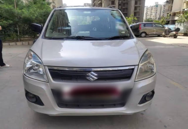 https://images10.gaadi.com/usedcar_image/4589328/original/4958d689-206c-4925-b7dc-167f842e7cb9.?imwidth=6400