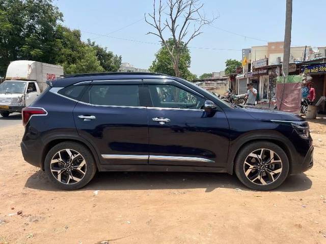 https://images10.gaadi.com/usedcar_image/4589337/original/processed_6cfb1252-c433-45cb-9335-12b049540079.jpeg?imwidth=6401