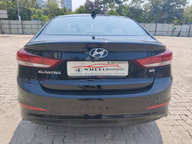 https://images10.gaadi.com/usedcar_image/4589342/original/processed_6cab516afb6eb19d11e49e8ebab426f6.jpeg?imwidth=6402