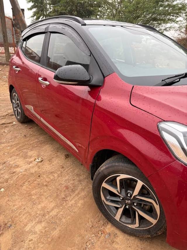 https://images10.gaadi.com/usedcar_image/4589357/original/b3120e0c0297933cbbb2ec31e7b52923.jpg?imwidth=6402