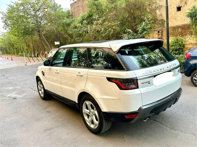 https://images10.gaadi.com/usedcar_image/4589358/original/processed_b372fd5f3eac579f61da778486b6aec3.jpg?imwidth=6402
