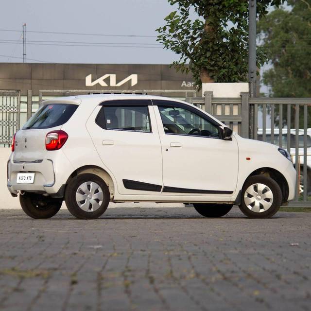 https://images10.gaadi.com/usedcar_image/4589360/original/processed_0421413ed3950c6949fb0b66526eca69.jpg?imwidth=6401