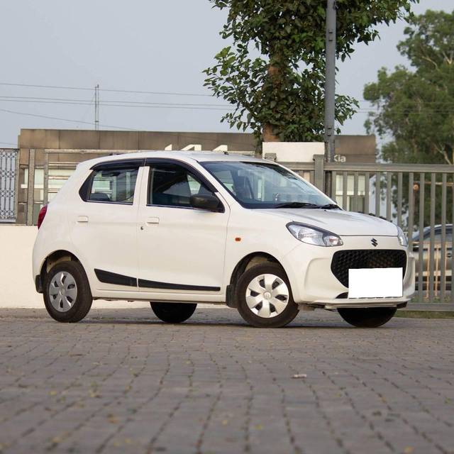 https://images10.gaadi.com/usedcar_image/4589360/original/processed_8540c9992e0c240bd1e3e885c3c73118.jpg?imwidth=6400