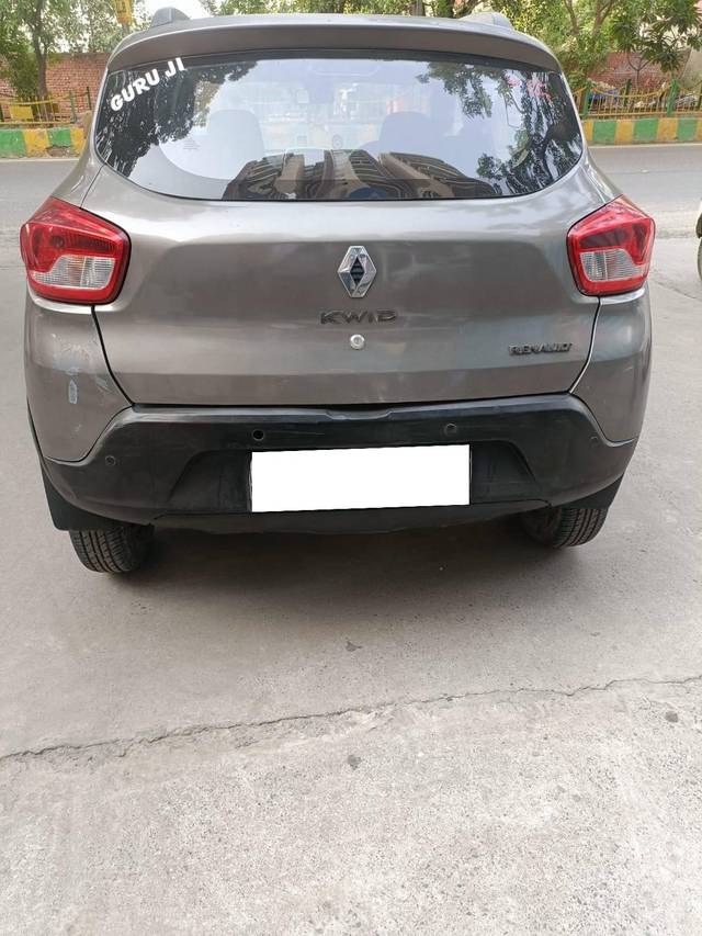 https://images10.gaadi.com/usedcar_image/4589364/original/processed_9e88e3390d3cf5d1f7c309106c54301a.jpg?imwidth=6401