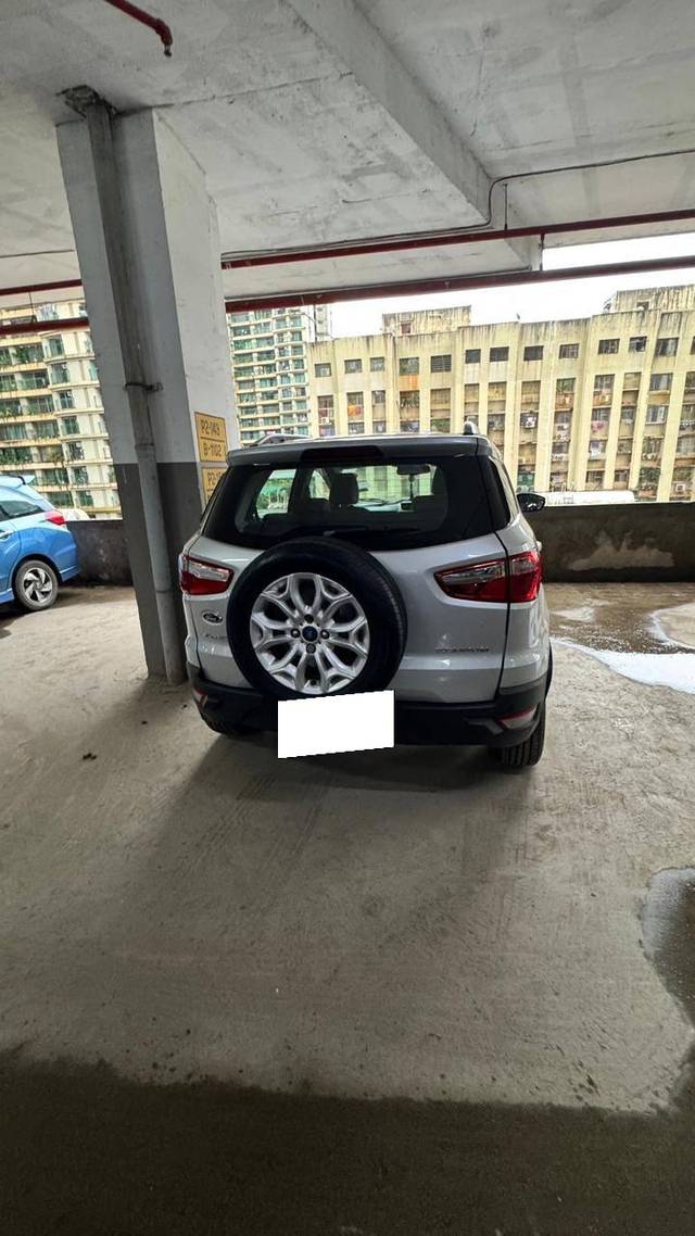 https://images10.gaadi.com/usedcar_image/4589376/original/processed_c3946b51-e462-4c59-81bf-44f7d5753dee.jpg?imwidth=6400