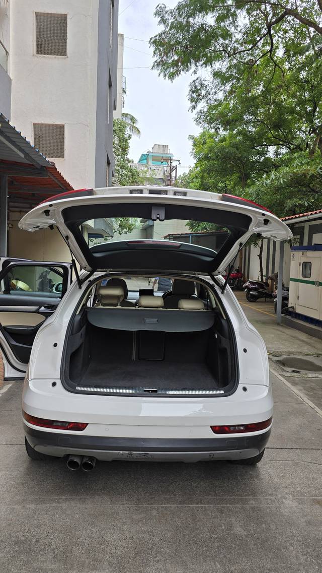 https://images10.gaadi.com/usedcar_image/4589380/original/670b30e0-a919-424a-90f5-b11f4d5b88f6.jpg?imwidth=6402