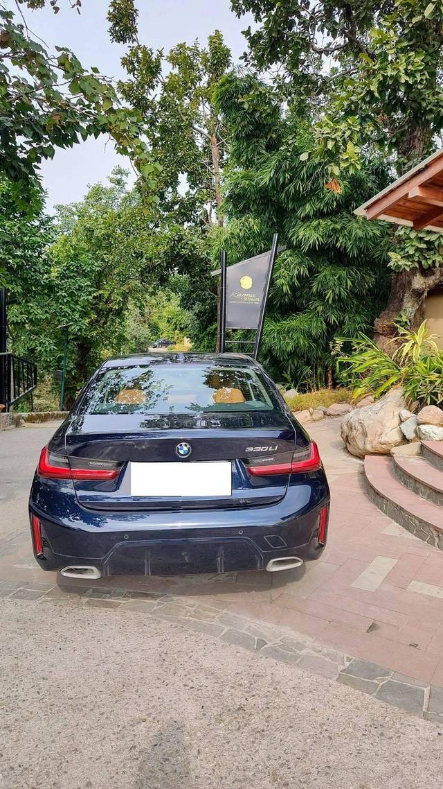 https://images10.gaadi.com/usedcar_image/4589409/original/processed_e60b9a31-651a-4c8f-86f4-bcc354fd52d9.jpg?imwidth=6400