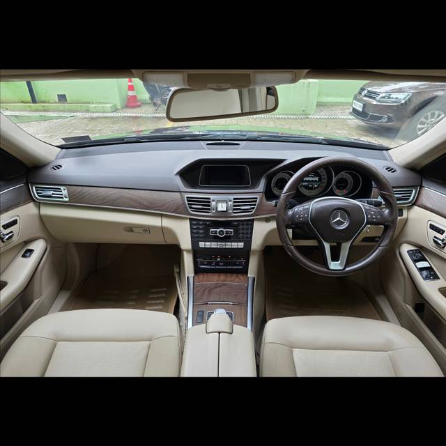 https://images10.gaadi.com/usedcar_image/4589423/original/f32d23674fb08b0311e461926b48b2ac.jpg?imwidth=6401