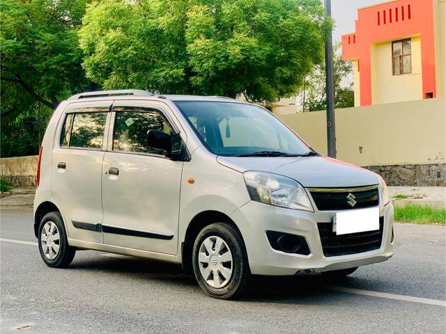 https://images10.gaadi.com/usedcar_image/4589434/original/processed_88c1ef97989a5d152327fff2eb4f36dc.jpg?imwidth=6400