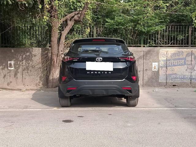 https://images10.gaadi.com/usedcar_image/4589437/original/processed_b9ca1a097979433df37d132c7474a3ed.jpg?imwidth=6402