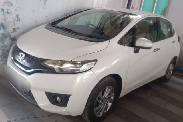 https://images10.gaadi.com/usedcar_image/4589447/original/processed_e0597ca6081b50c095153c4f8f66307a.jpg?imwidth=6400