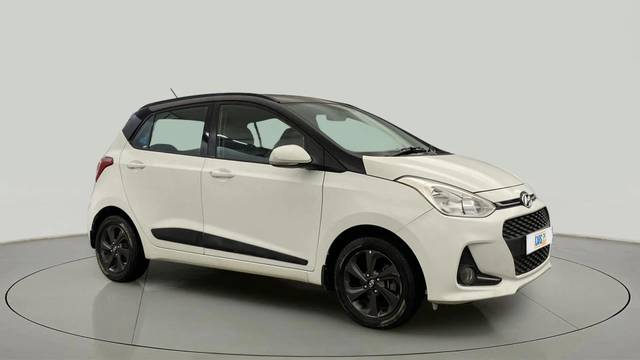 https://images10.gaadi.com/usedcar_image/4589451/original/66b9038beb0ade004dd46ec6ffcb999a.jpg?imwidth=6400