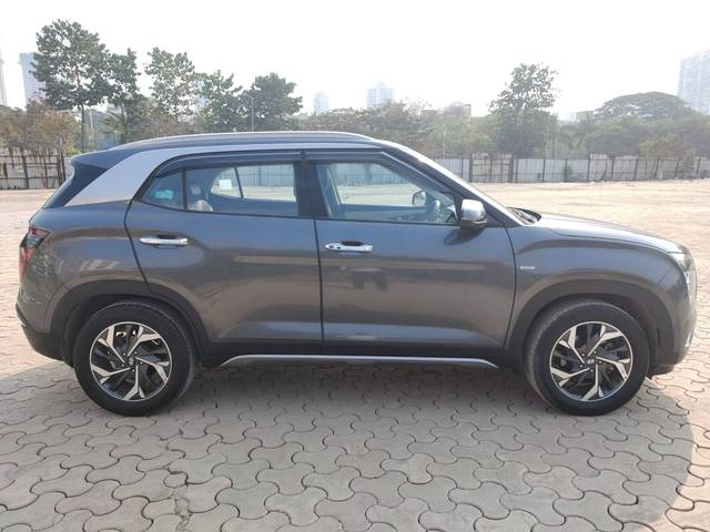 https://images10.gaadi.com/usedcar_image/4589457/original/processed_3ac0efbb0da1c620f6d303d1a2f7c5f9.jpeg?imwidth=6401