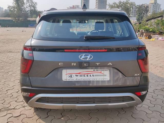 https://images10.gaadi.com/usedcar_image/4589457/original/processed_dd2d61e3d63e11b3e1be1ebb9f058a86.jpeg?imwidth=6402
