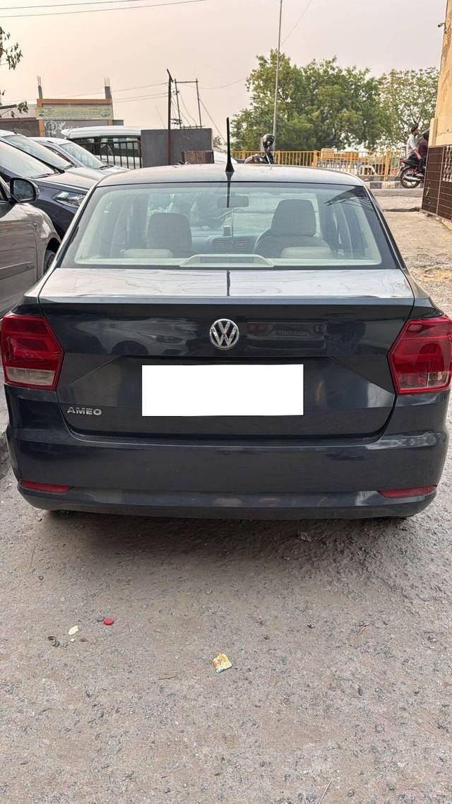 https://images10.gaadi.com/usedcar_image/4589460/original/processed_91dc462b9df2797dbdf343dafc4d937f.jpg?imwidth=6401