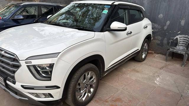https://images10.gaadi.com/usedcar_image/4589461/original/processed_ff184a784cc497169fbd910ef2a8f443.jpg?imwidth=6401
