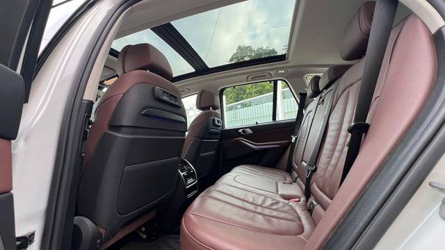 https://images10.gaadi.com/usedcar_image/4589483/original/9552d925ad9cefd6017bb0a1c325bcbc.jpg?imwidth=6402