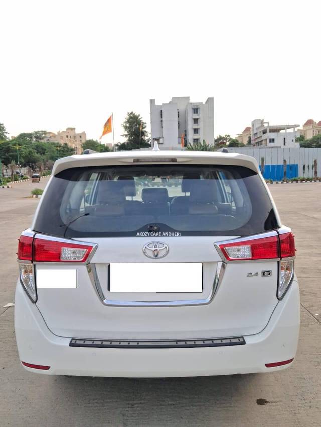 https://images10.gaadi.com/usedcar_image/4589536/original/processed_3b1028d74d0d8a359c9cbc80e96d84d8.jpg?imwidth=6402