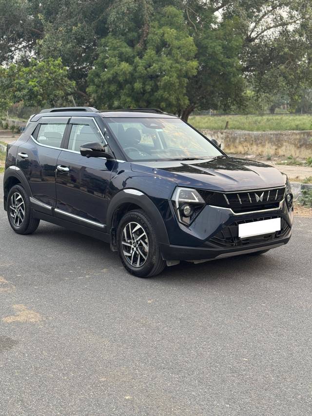 https://images10.gaadi.com/usedcar_image/4589538/original/processed_e7ef5381e3f9198299e216106ebe8933.jpg?imwidth=6400