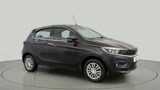 https://images10.gaadi.com/usedcar_image/4589544/original/fa09055600202d937818cfffb1aec701.jpg?imwidth=6400