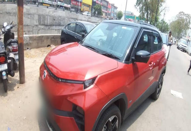 https://images10.gaadi.com/usedcar_image/4589550/original/8eb49339-be01-4368-a573-7e126a685126.?imwidth=6401