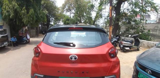 https://images10.gaadi.com/usedcar_image/4589550/original/processed_9d9c0d51-2005-44cb-9a86-4782ffc28fd3.jpg?imwidth=6400