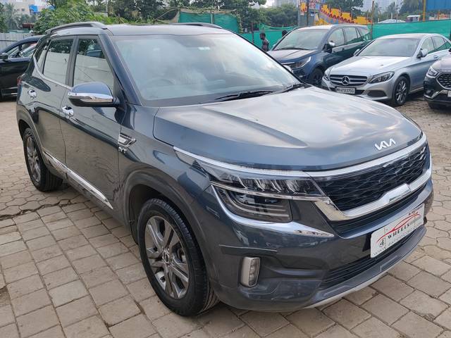 https://images10.gaadi.com/usedcar_image/4589551/original/596167a863d65dafb4818cc14dfb9477.jpeg?imwidth=6401