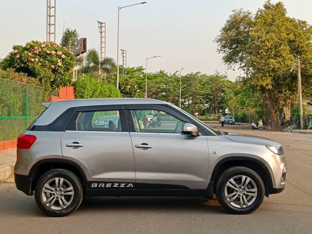 https://images10.gaadi.com/usedcar_image/4589567/original/processed_79f58586b6a2ad79818dfad3a469aa02.jpg?imwidth=6401