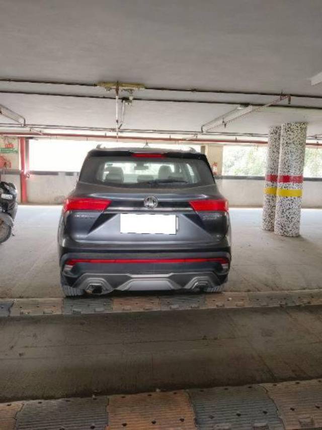 https://images10.gaadi.com/usedcar_image/4589591/original/processed_abd12059-6acf-439e-8b1e-ff4d65ca25df.jpg?imwidth=6400