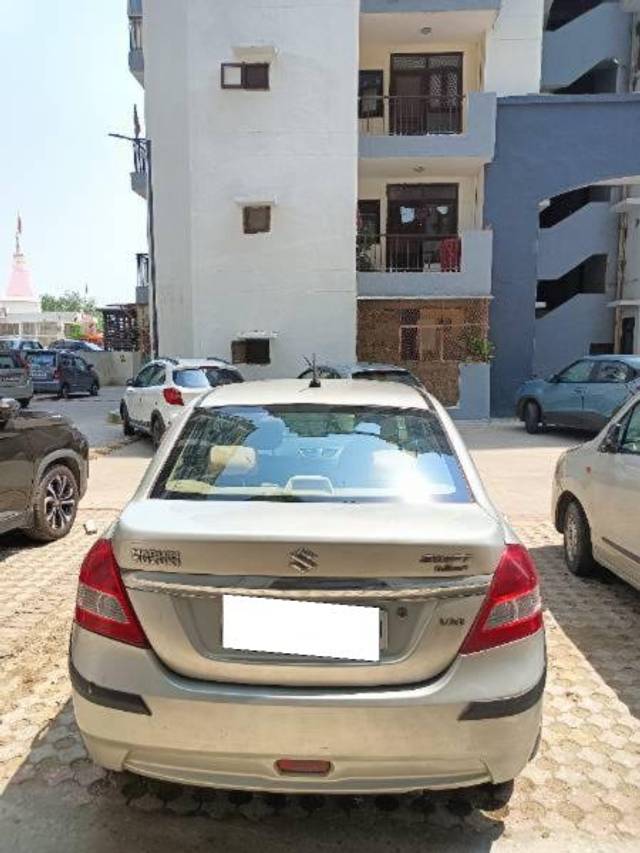 https://images10.gaadi.com/usedcar_image/4589640/original/processed_ebb0c9f7-d8d8-4c36-b2a4-ed15b7d6aef1.jpg?imwidth=6401
