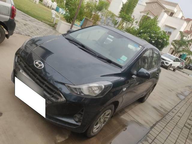 https://images10.gaadi.com/usedcar_image/4589692/original/processed_b85e936c-9aeb-40a7-ba34-b2bf1a2eb48f.jpg?imwidth=6401