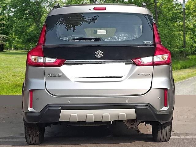 https://images10.gaadi.com/usedcar_image/4589733/original/processed_a7e85bff-87c4-42ae-9b44-cdfa6b7497d3.jpg?imwidth=6402