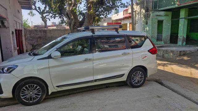 https://images10.gaadi.com/usedcar_image/4589736/original/processed_e0292ed0-2cc1-4a62-b44b-a774436b2100.jpg?imwidth=6400