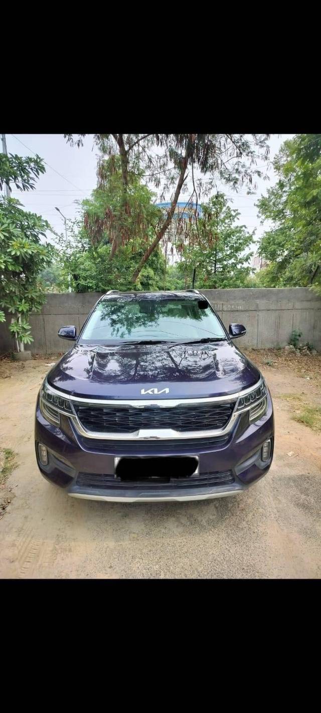 https://images10.gaadi.com/usedcar_image/4589760/original/processed_c77e189f-2e85-4df9-8aea-b5836aa8adc6.jpg?imwidth=6400