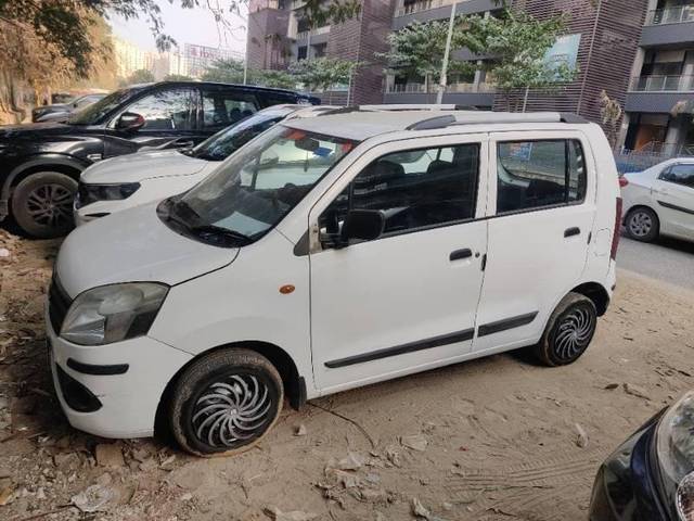 https://images10.gaadi.com/usedcar_image/4589795/original/processed_processed_processed_4840e240-2fae-448b-a8d5-aac79c4c1180.jpg?imwidth=6400