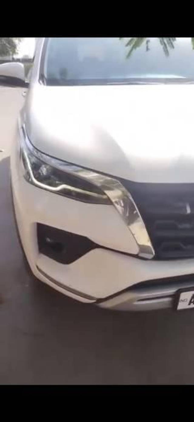 https://images10.gaadi.com/usedcar_image/4589801/original/processed_458a7b49-7ad7-495c-af85-11dd9ce9370a.jpg?imwidth=6402
