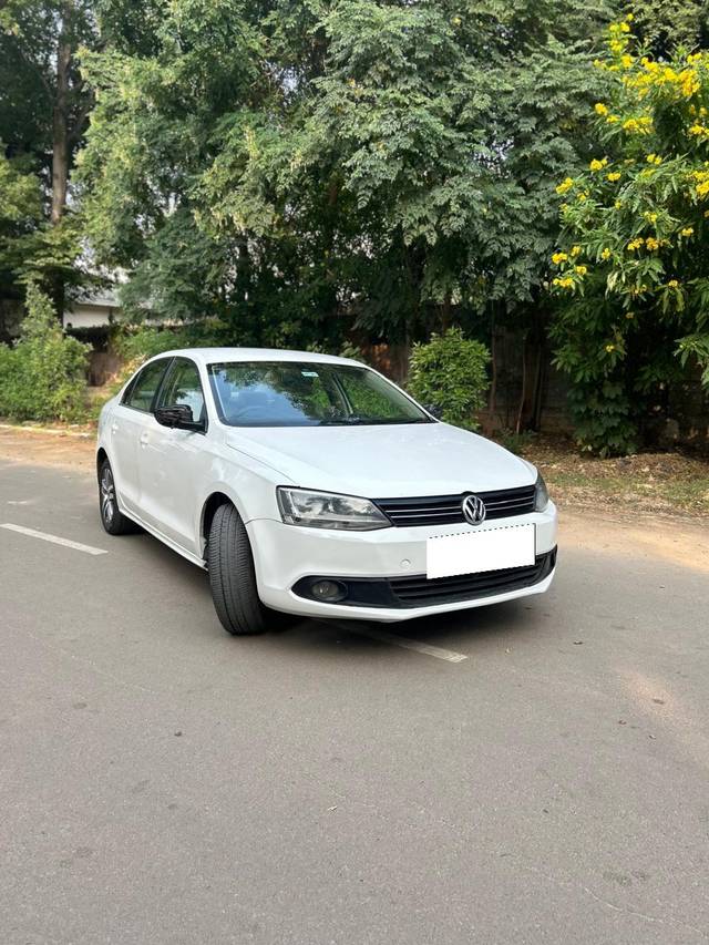 https://images10.gaadi.com/usedcar_image/4589822/original/processed_78751b6d25c00367b1ba56280f112cfe.jpg?imwidth=6400