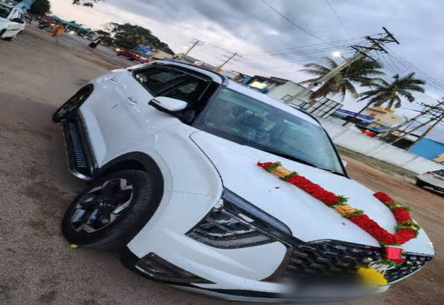 https://images10.gaadi.com/usedcar_image/4589842/original/9f271129-444a-4f4e-9e3f-27e529215b2b.?imwidth=6402