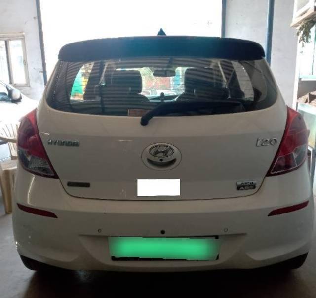 https://images10.gaadi.com/usedcar_image/4589844/original/processed_7e3d76fa-7af8-43b5-8659-68e31302445a.jpeg?imwidth=6402