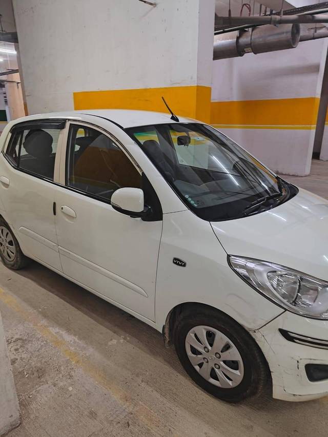https://images10.gaadi.com/usedcar_image/4589868/original/processed_c3310798-cc3a-4b9f-802a-09e33cbf70e0.jpg?imwidth=6401
