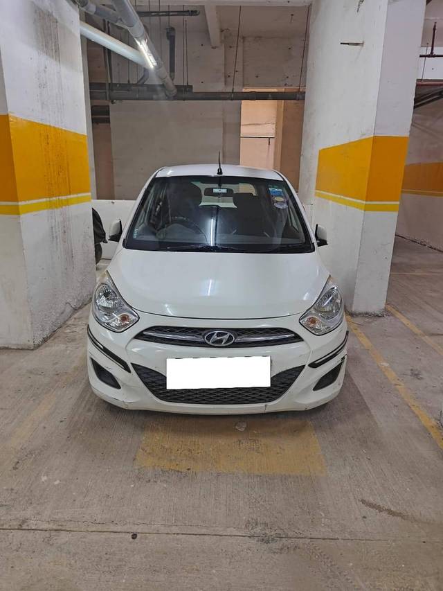 https://images10.gaadi.com/usedcar_image/4589868/original/processed_d0105919-c95e-4dca-a22b-f7ffea9ed9c7.jpg?imwidth=6400