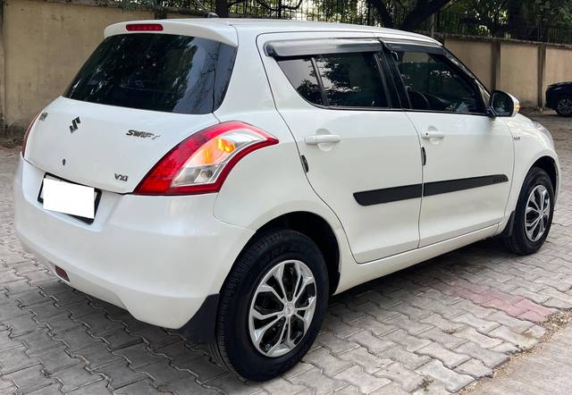 https://images10.gaadi.com/usedcar_image/4589904/original/processed_4e3d23f6-5c94-451a-9b3a-69dd83072cfc.jpg?imwidth=6402