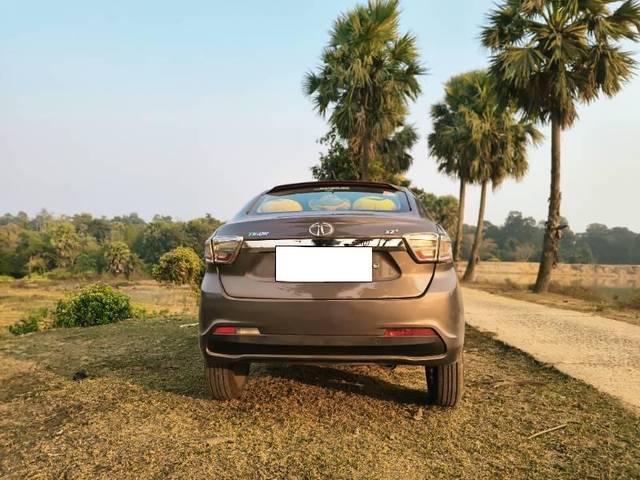 https://images10.gaadi.com/usedcar_image/4589910/original/processed_7009e04a-6c68-405d-b2e4-08a0ab08f13d.jpg?imwidth=6402