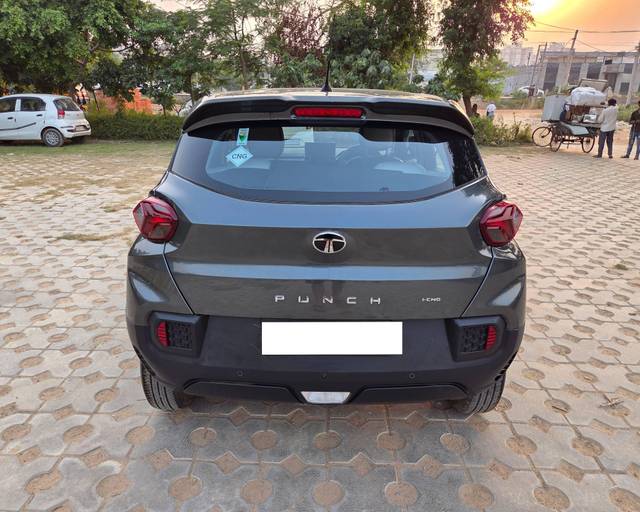 https://images10.gaadi.com/usedcar_image/4589945/original/processed_c7a89af6aad4941028238d619327c390.jpg?imwidth=6402